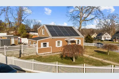 69 Glen Circle, Bridgeport, CT 06610 - Photo 3