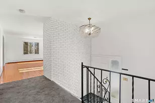 37 Kitcher Ct, Trumbull, CT 06611 - Photo 3