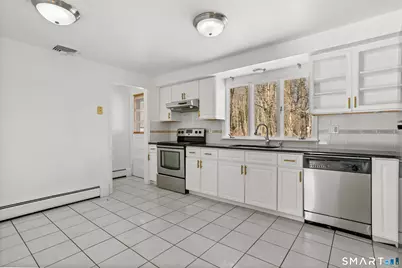 37 Kitcher Court, Trumbull, CT 06611 - Photo 9