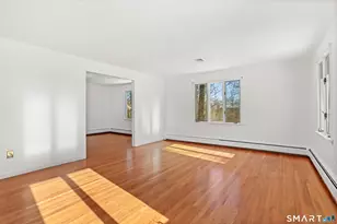 37 Kitcher Ct, Trumbull, CT 06611 - Photo 5