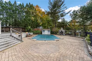 4 Woodvale Rd Ext, Branford, CT 06405 - Photo 11