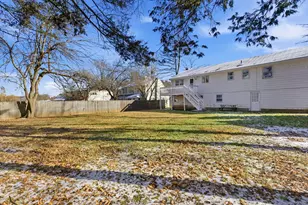 8 Cherryfield Dr, West Hartford, CT 06107 - Photo 29