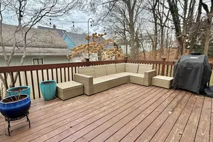 70 Renwick Pl, Bridgeport, CT 06604 - Photo 19