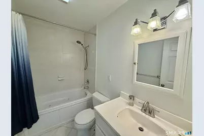 70 Renwick Place, Bridgeport, CT 06604 - Photo 11