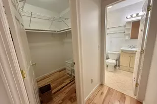 70 Renwick Pl, Bridgeport, CT 06604 - Photo 17