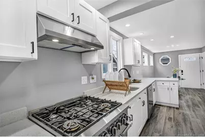 45 Arlington Street, West Haven, CT 06516 - Photo 15