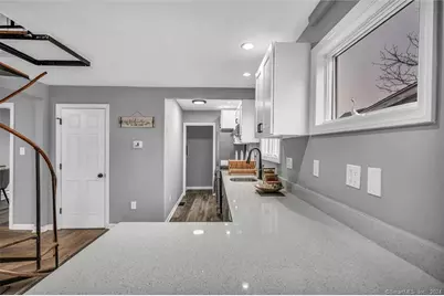 45 Arlington Street, West Haven, CT 06516 - Photo 17