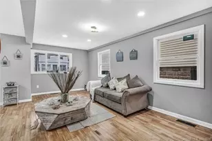 45 Arlington St, West Haven, CT 06516 - Photo 13