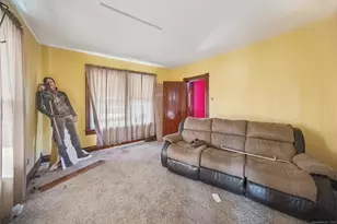 30 Clairmont Ave, Norwich, CT 06360 - Photo 7