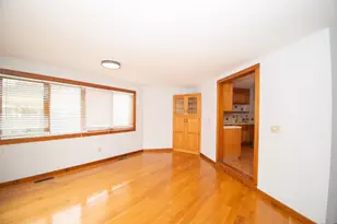 38 Wayland Rd, Milford, CT 06460 - Photo 13