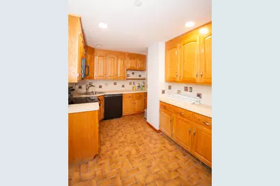 38 Wayland Road, Milford, CT 06460 - Photo 17