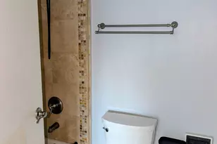 104 North St, Stamford, CT 06902 - Photo 17