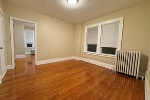 75 Whitmore St, Hartford, CT 06114 - Photo 5