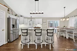 1021 Suffield St, Suffield, CT 06078 - Photo 11