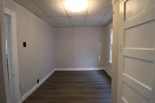 48 Golden St, Norwich, CT 06360 - Photo 9