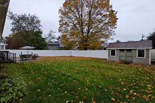 56 Dessa Dr, Hamden, CT 06517 - Photo 5