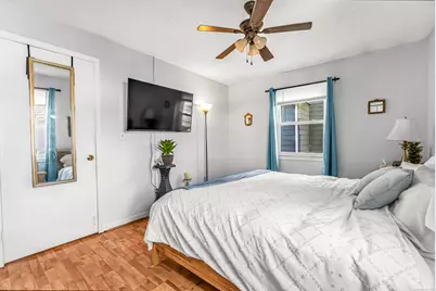 35 Kent Avenue, Bridgeport, CT 06610 - Photo 13