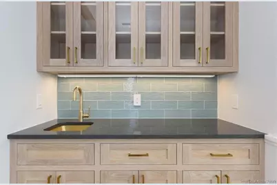 124 Fox Street, Fairfield, CT 06824 - Photo 17