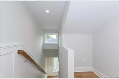 124 Fox Street, Fairfield, CT 06824 - Photo 25