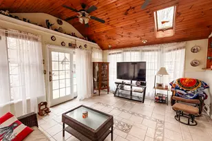 116 E Putnam Rd, Putnam, CT 06260 - Photo 11