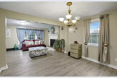 41 Chestnut Drive, Windsor, CT 06095 - Photo 7