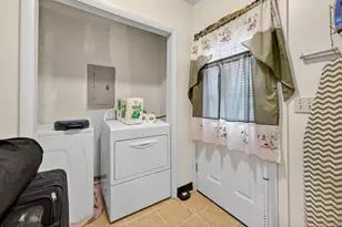 22 Willetts Ave, New London, CT 06320 - Photo 21