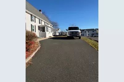 17 North Street, Manchester, CT 06042 - Photo 3