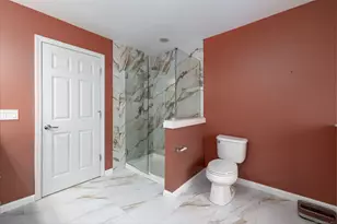 49 Park Pl Cir, West Hartford, CT 06110 - Photo 17