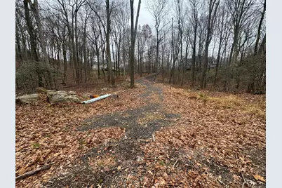 31 Oak Ridge Drive, Newtown, CT 06470 - Photo 1