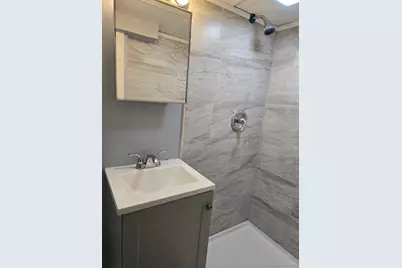 22 East Dover Street #B south, Waterbury, CT 06706 - Photo 5