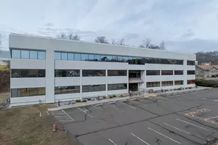 400 Bayonet St, New London, CT 06320 - Photo 1