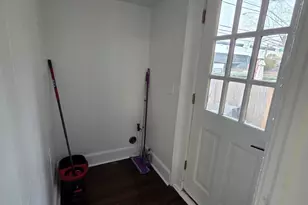 70 Sims St, Bridgeport, CT 06604 - Photo 15