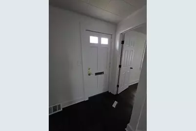 70 Sims Street, Bridgeport, CT 06604 - Photo 7