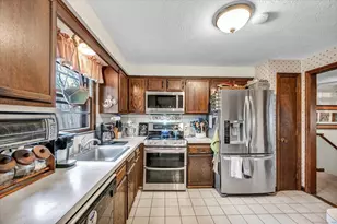 18 Tumblebrook Rd, Plymouth, CT 06786 - Photo 11