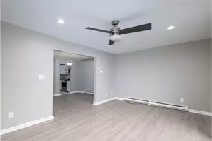 30 Woodglen Dr, Waterbury, CT 06705 - Photo 5