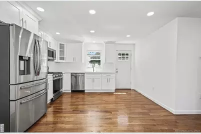 405 Ruth Street, Bridgeport, CT 06606 - Photo 7