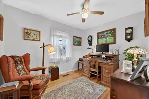 246 Romanock Rd, Fairfield, CT 06825 - Photo 13