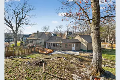 246 Romanock Road, Fairfield, CT 06825 - Photo 31