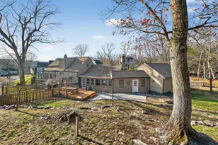 246 Romanock Rd, Fairfield, CT 06825 - Photo 31