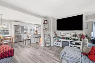 16 Brainard Rd, Enfield, CT 06082 - Photo 7