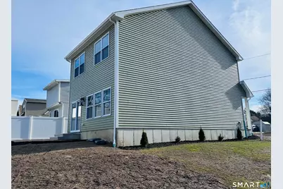 124 Highlawn Street, Waterbury, CT 06705 - Photo 3