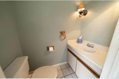 53 Brushy Plain Road #APT 3D, Branford, CT 06405 - Photo 9