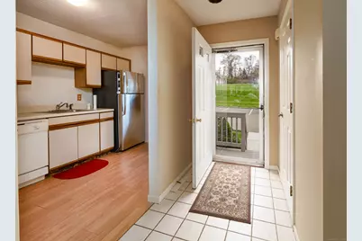 53 Brushy Plain Road #APT 3D, Branford, CT 06405 - Photo 5