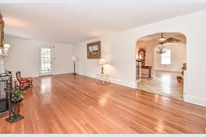 61 Villa Avenue, Fairfield, CT 06825 - Photo 7