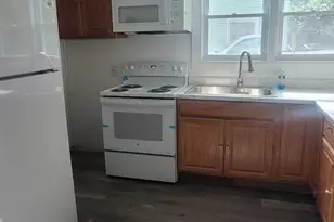 183 High St, Sprague, CT 06330 - Photo 7