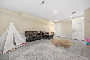 76 Hilary Cir, Fairfield, CT 06825 - Photo 19