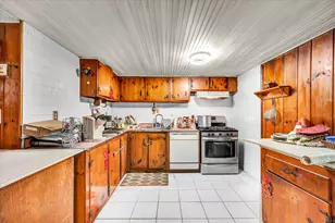 42 Wendy Rd, Trumbull, CT 06611 - Photo 29