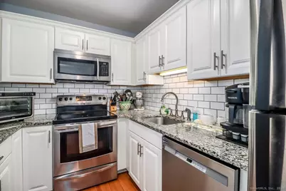 107 Hidden Knolls Circle #107, Monroe, CT 06468 - Photo 3