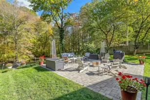 30 Dulan Dr, Stamford, CT 06903 - Photo 31