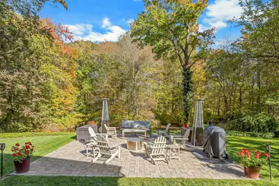 30 Dulan Drive, Stamford, CT 06903 - Photo 33
